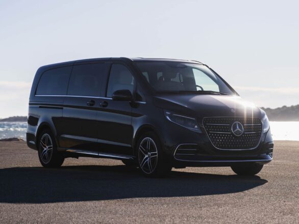 Wine, perfume and art: a chauffeured day from Cannes | Kingdom Limousines